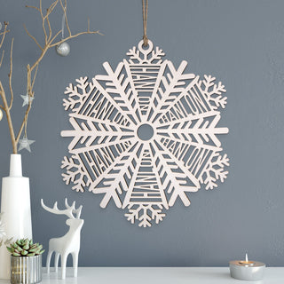 Snowflake door hanger ornament with name 